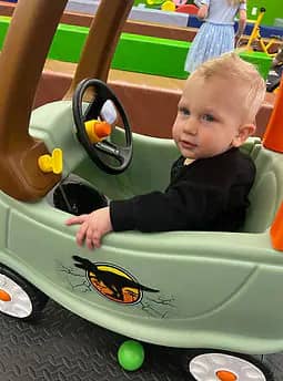 Pretend-play vehicle area at NorthWest Soft Play Event Center.