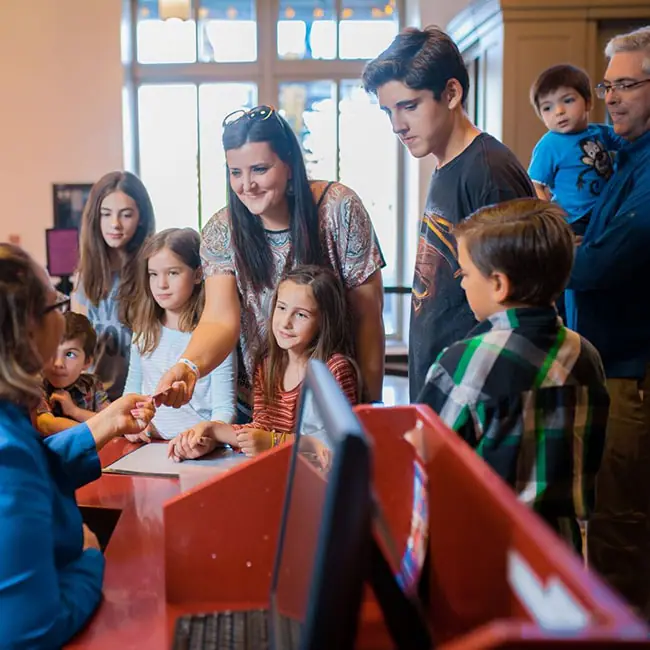 DISCOVERY Children's Museum