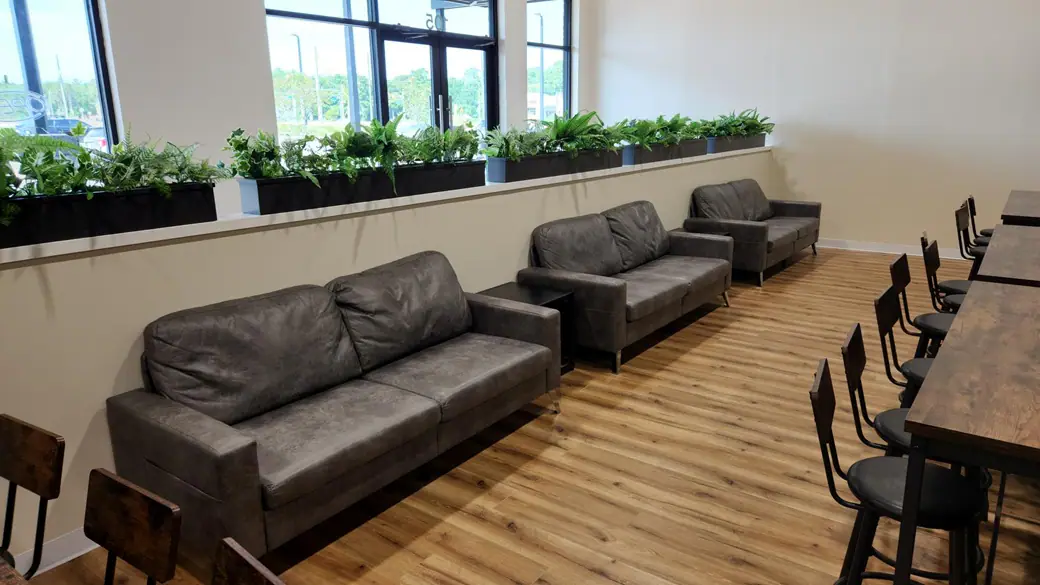 Parent seating lounge at Play Jungle Indoor Adventure