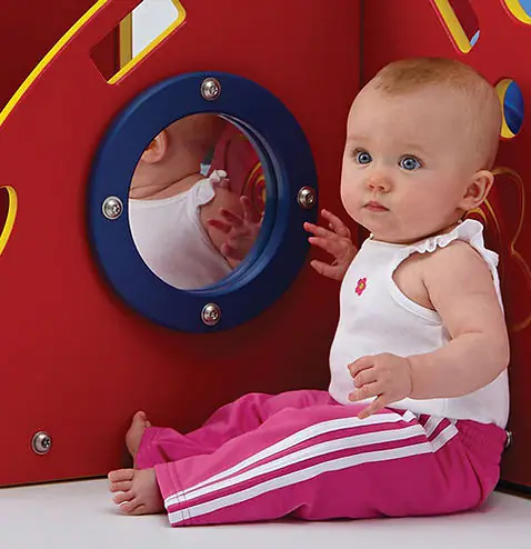 Baby-friendly play image used on Joyous Jungle's official site.