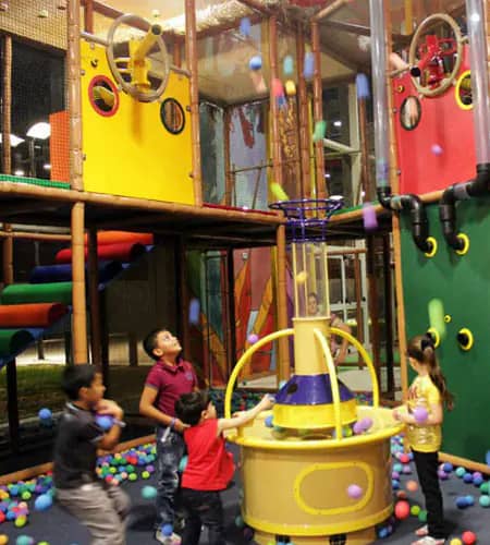 Ball blaster attraction at Flippo's - Fort Lauderdale.