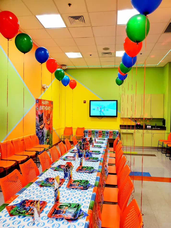 Party setup at Flippo's Hallandale Beach.