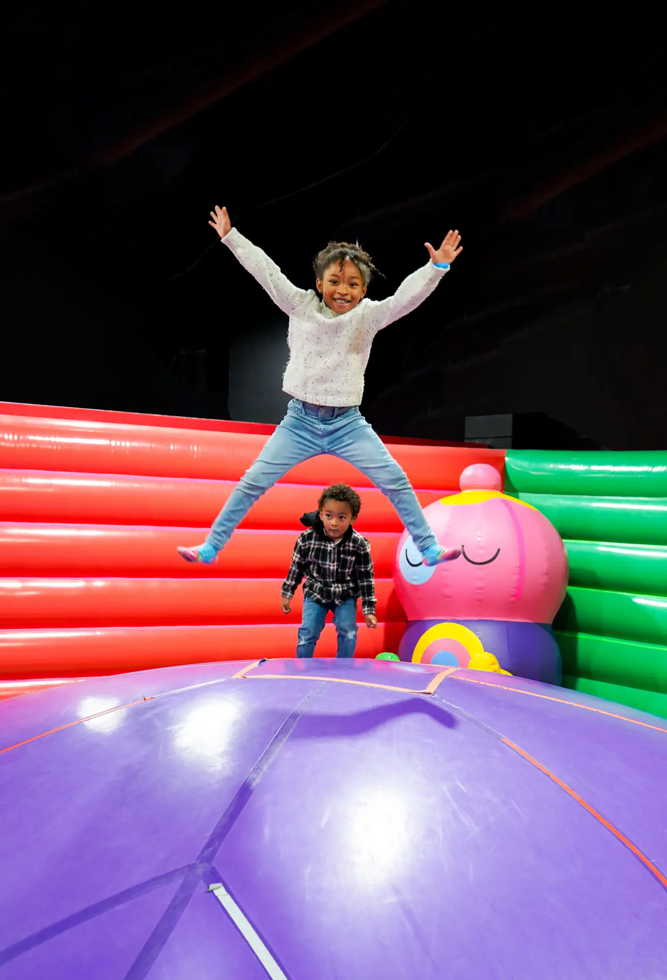 Children playing inside the Funbox Bowie bounce park