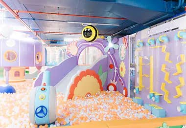 PeekabooO ball-pit and climbing-wall area.