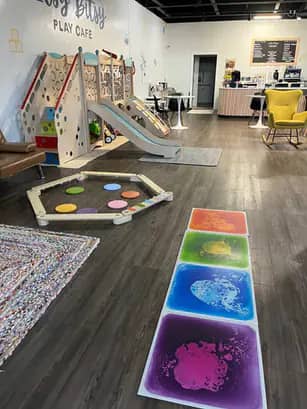 Play area and café counter at Itsy Bitsy Play Cafe.