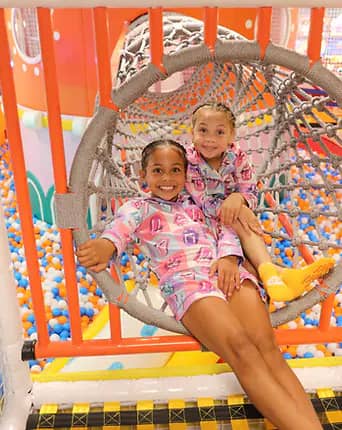 J7 Adventureland