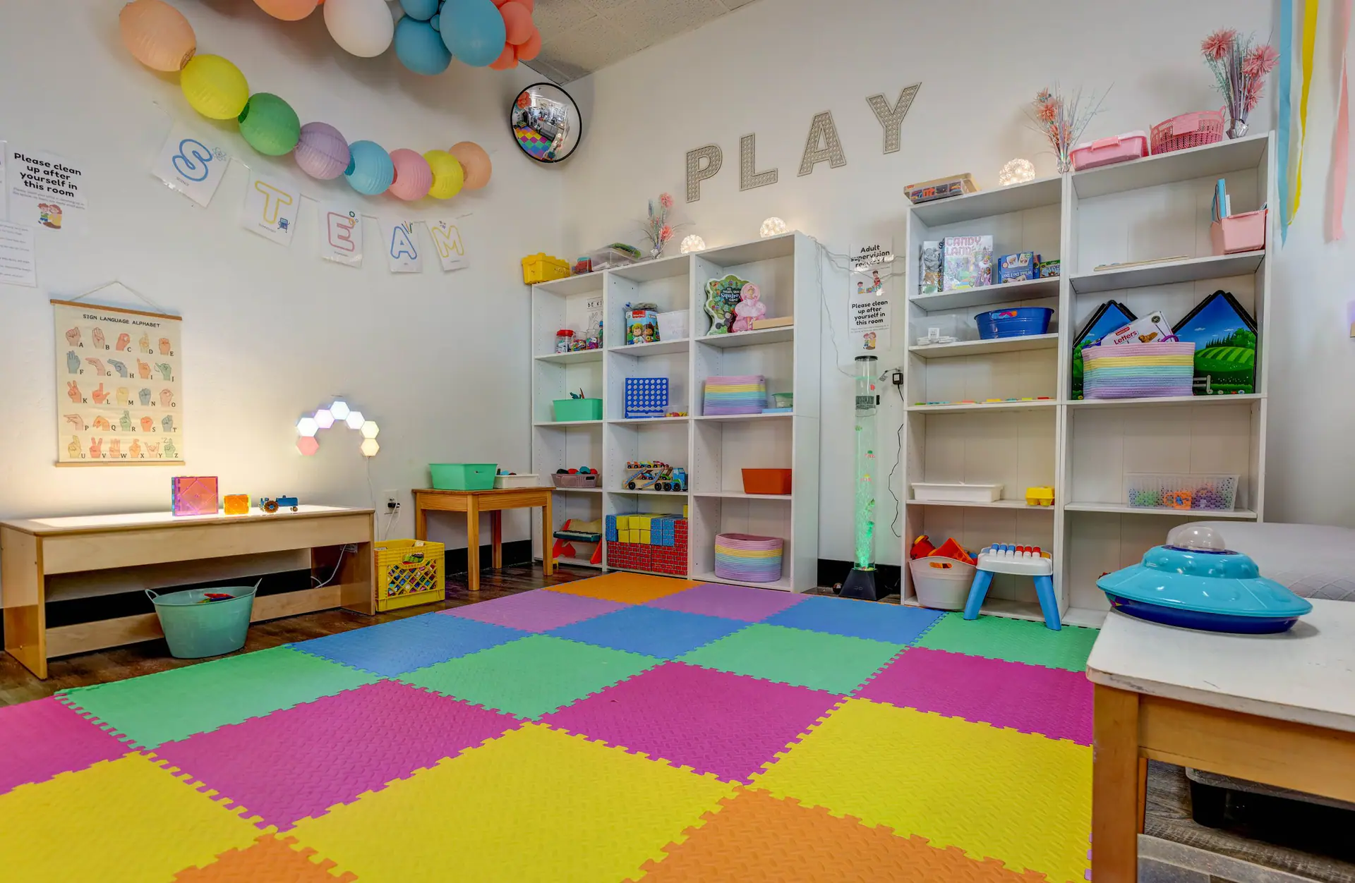 Open-ended indoor play area at The Playhouse Brentwood.