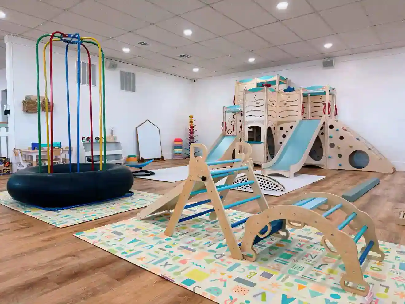 The Cafe & Play